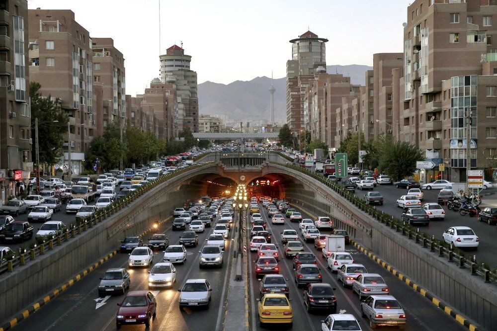 کدام خودروها مشمول مالیات جدید میشوند؟