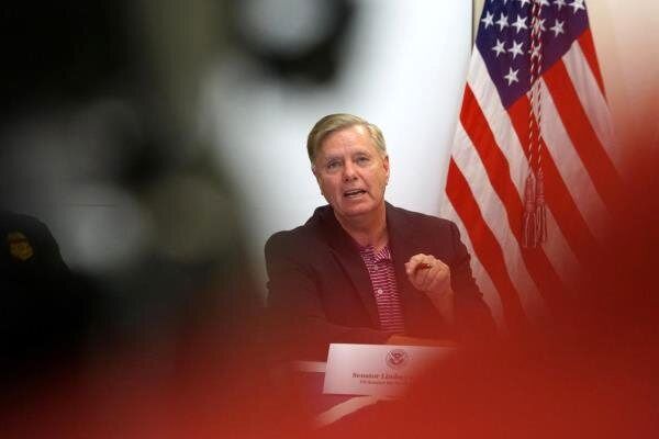 سناتور آمریکایی: مخالف برنامه هستهای ایران نیستم