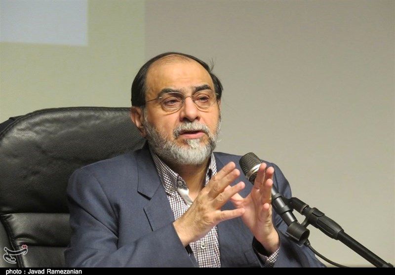 رحیمپور ازغدی: یکی از مشکلات کنونی این است که هر کس رای  میآورد اختیار در دست اوست